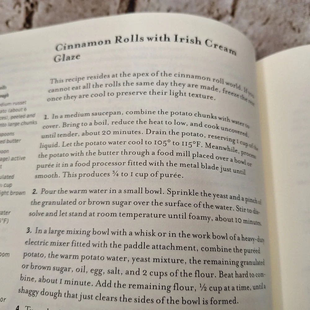 The Bread Bible Beth Hensperger Hardcover Cookbook 300 Recipes 2008 Baking Guide